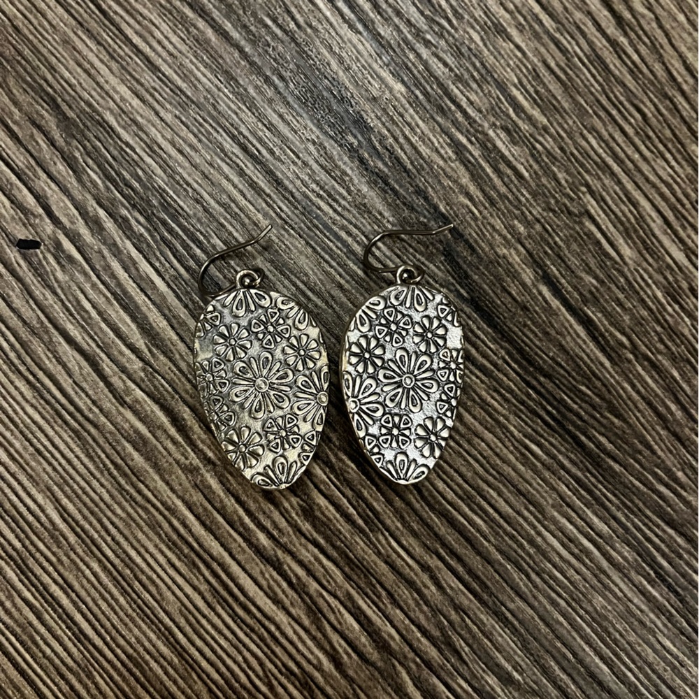 (2/$10😀) Dangle crystal upside down tear drop earrings - Picture 3 of 3